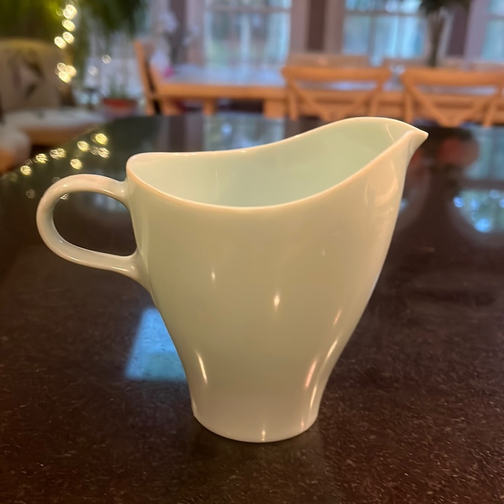 Vintage 1960s Lucent MELMAC Sky Blue Coffee Creamer